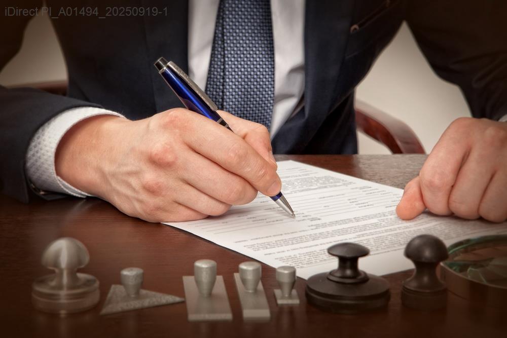 2025年關鍵局勢：3大國際政治趨勢解析示意圖